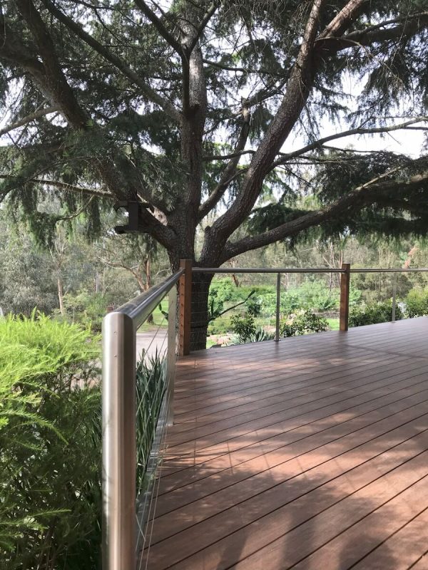 Composite deck with Seamless Stainless Steel Balustrade Composite deck with seamless stainless steel baulstrade